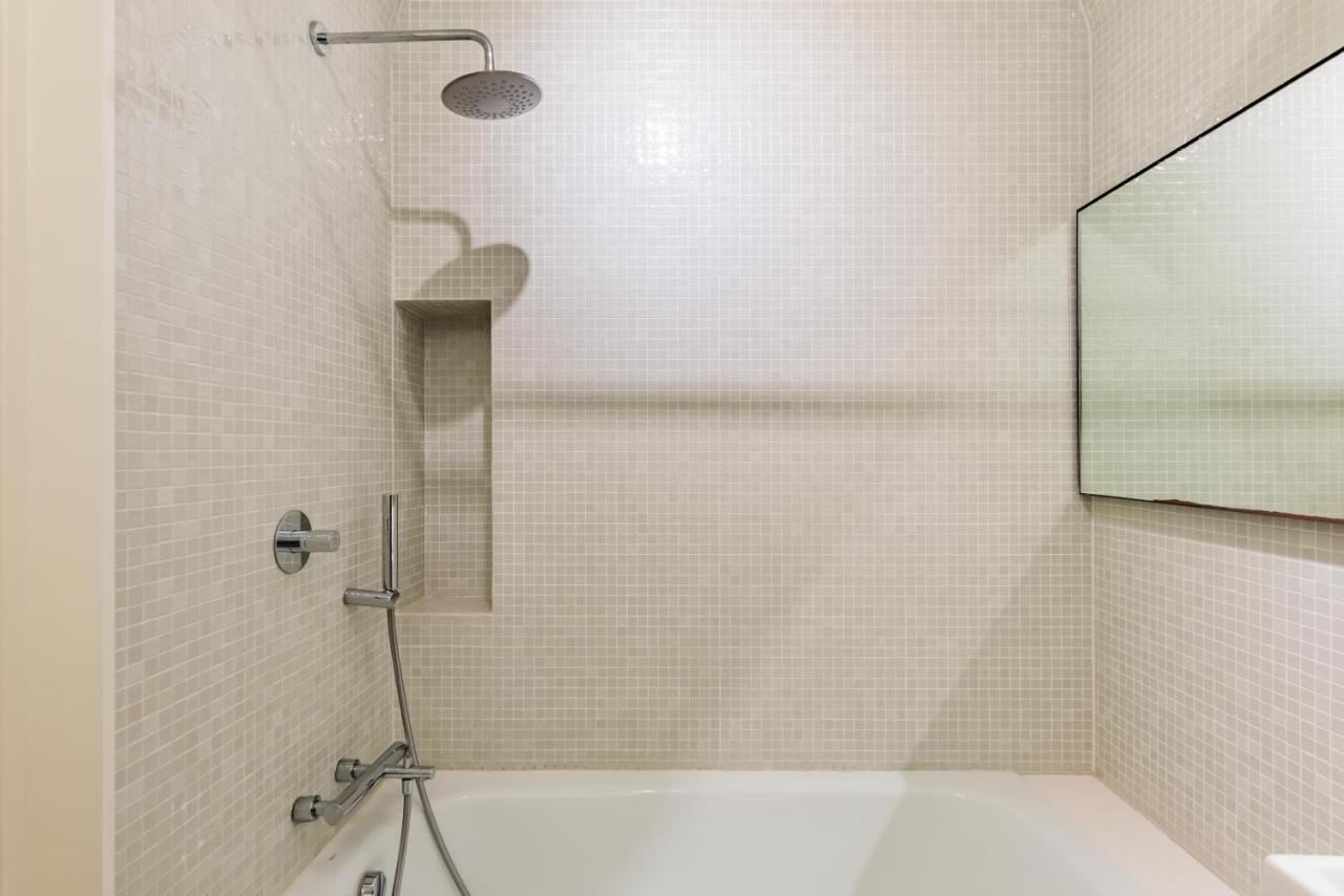 Chiado Prime Garrett Apartment リスボン エクステリア 写真